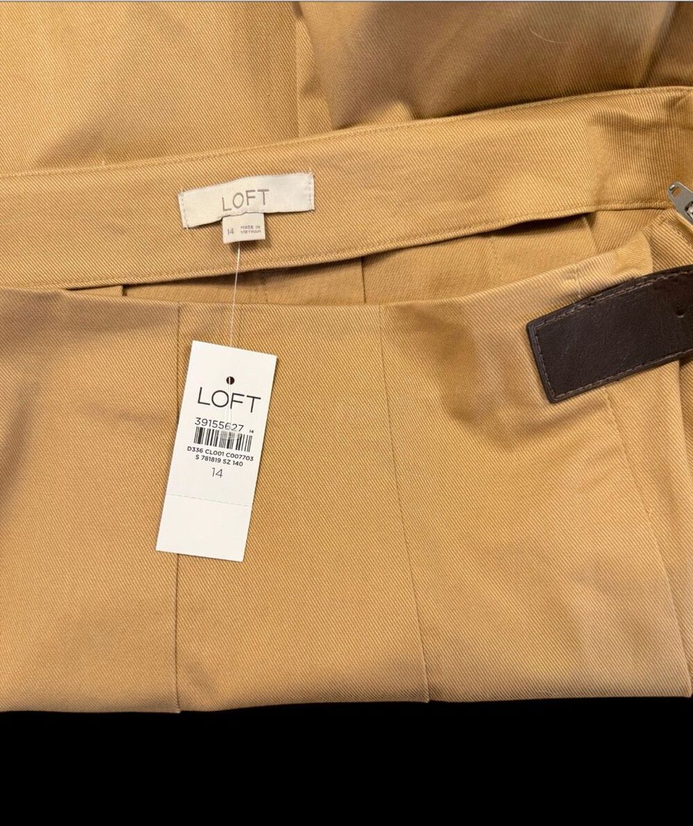 NWT LOFT Khaki Pleated Mini Skirt Sz. 14 Buckle Academic Preppy - Picture 8 of 11
